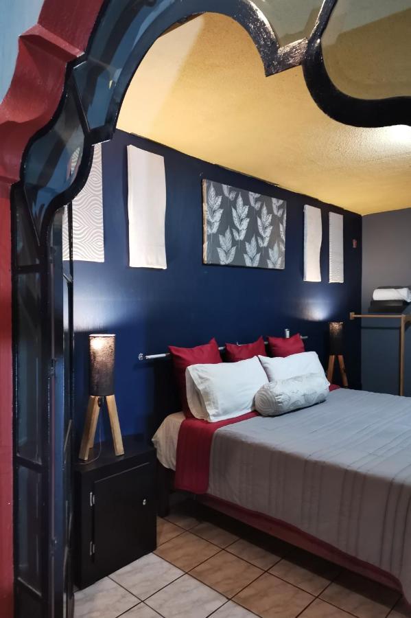 Hotel Boutique Charlotte Arandas ภายนอก รูปภาพ