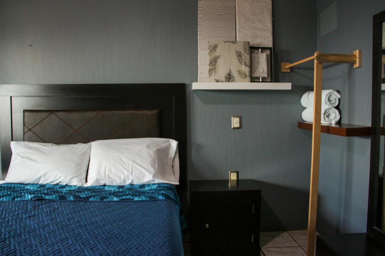 Hotel Boutique Charlotte Arandas ภายนอก รูปภาพ