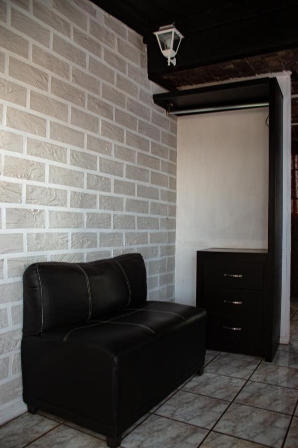 Hotel Boutique Charlotte Arandas ภายนอก รูปภาพ