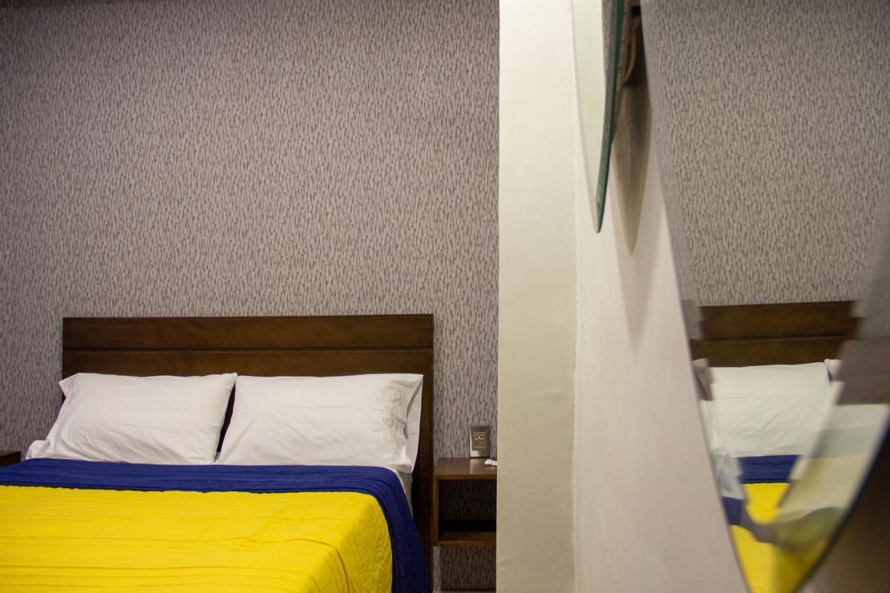 Hotel Boutique Charlotte Arandas ภายนอก รูปภาพ